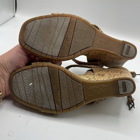 Lifestride Memory Foam Wedge Sandals Size 5.5 - Picture 8 of 8